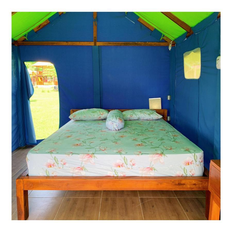 Beach Camp Lombok Sekotong Exterior photo